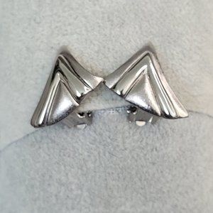 Darla Signed Womens Silver Tone Triangle Shape Clip On Fashion Earrings